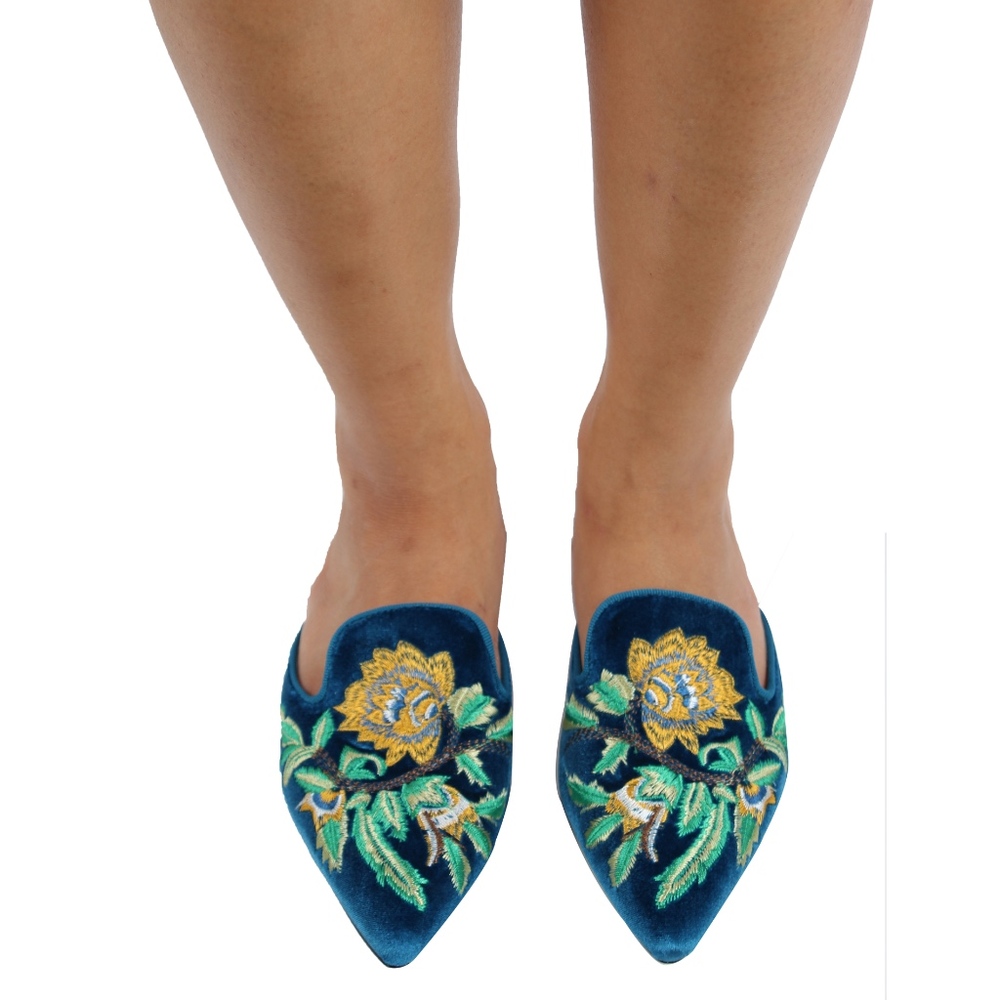 Peacock Floral Embroidered Slip on Mules - Picture 3 of 8